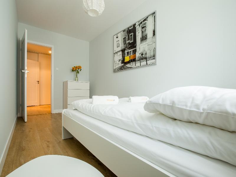 Apartament Em Klimatyzacja&Parking Apartment *