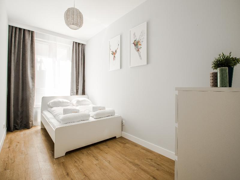 Apartament Em Klimatyzacja&Parking Apartment *